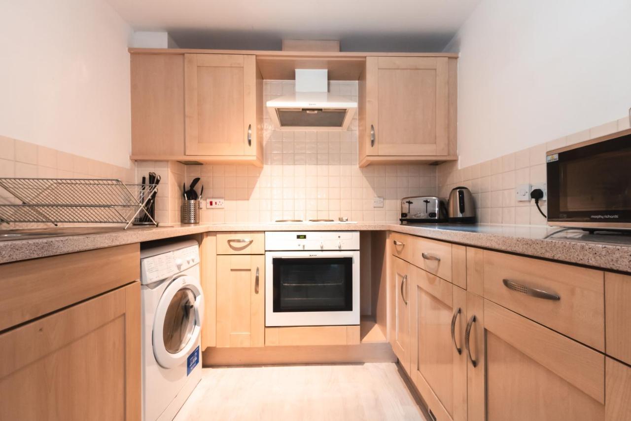 Best Price! 2 Bed City Centre - 4 Single Beds Or 2 Super King, Smart Tvs, Sofa Bed & Free Secure Parking Southampton Zewnętrze zdjęcie