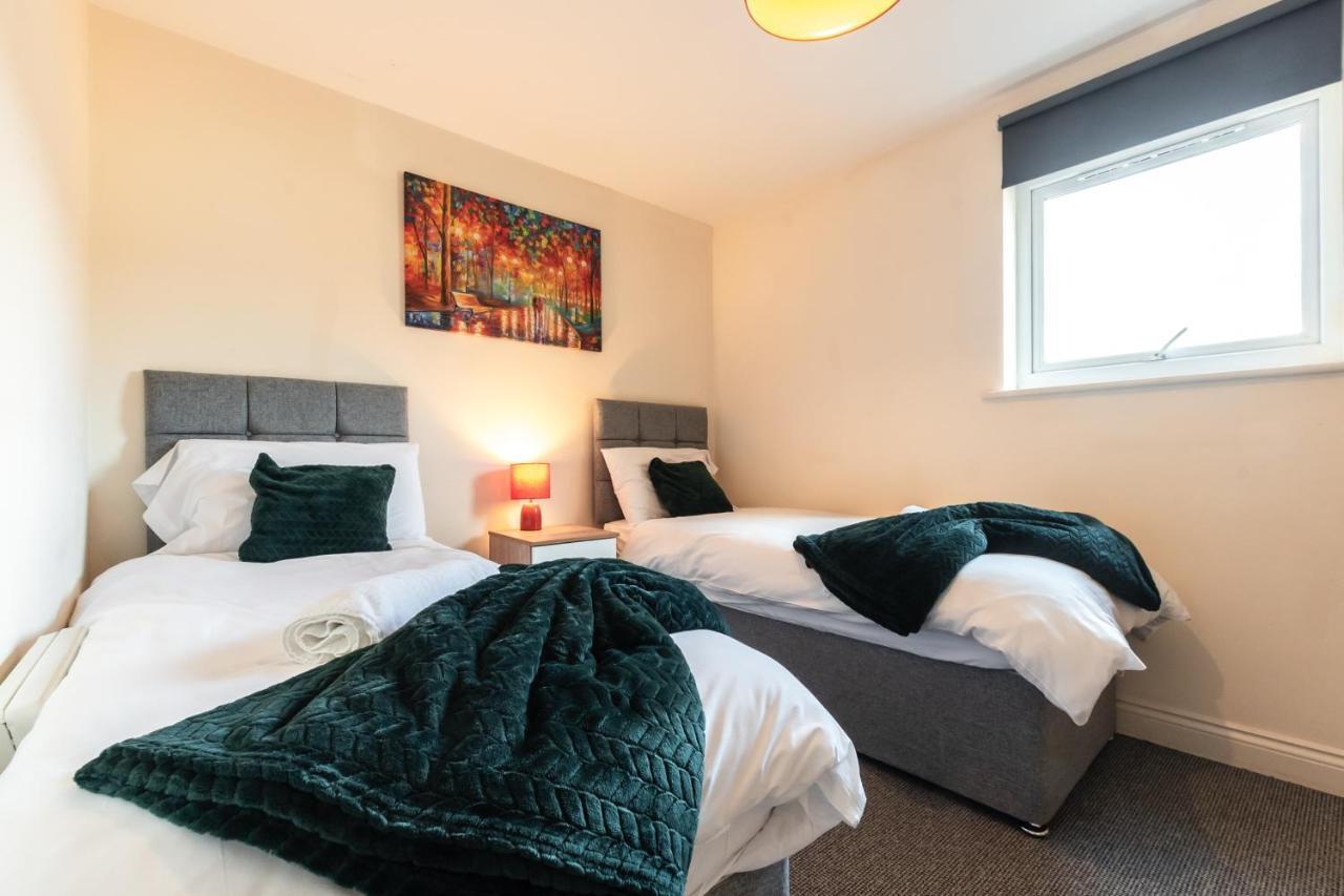 Best Price! 2 Bed City Centre - 4 Single Beds Or 2 Super King, Smart Tvs, Sofa Bed & Free Secure Parking Southampton Zewnętrze zdjęcie